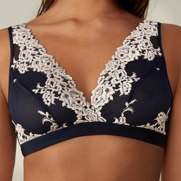 intimissimi Other - $69 Intimissimi C Pretty Flowers Lara Triangle Bra Bralette Wireless Smooth